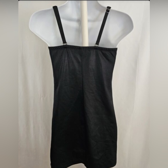 BodySlimmers by Nancy Ganz. Size 36D - Picture 5 of 8